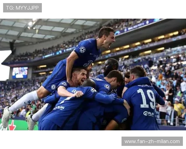 切尔西芒特助攻，哈弗茨低射得手：蓝军的协同作战之美